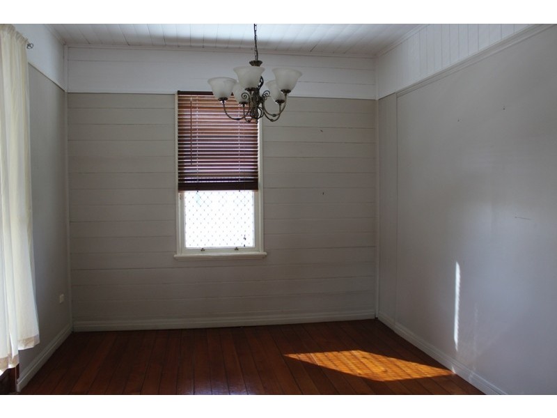 26 Gray Street, Emerald QLD 4720