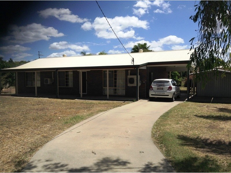 2 Crinum Crescent, Emerald QLD 4720