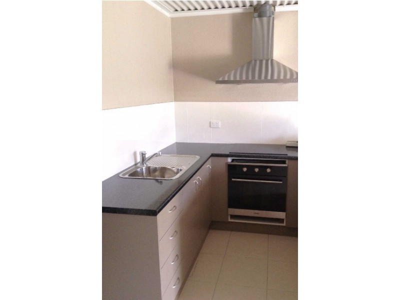 1/93 Harris Street, Emerald QLD 4720