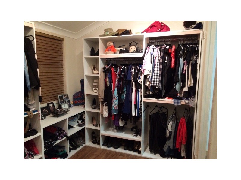 17 New Street, Emerald QLD 4720