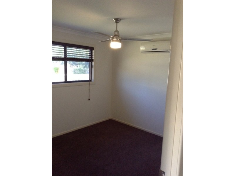 2b Paperbark Place, Emerald QLD 4720