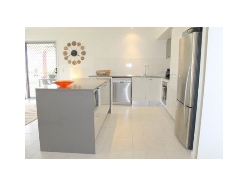 61 Canterbury Road, Emerald QLD 4720