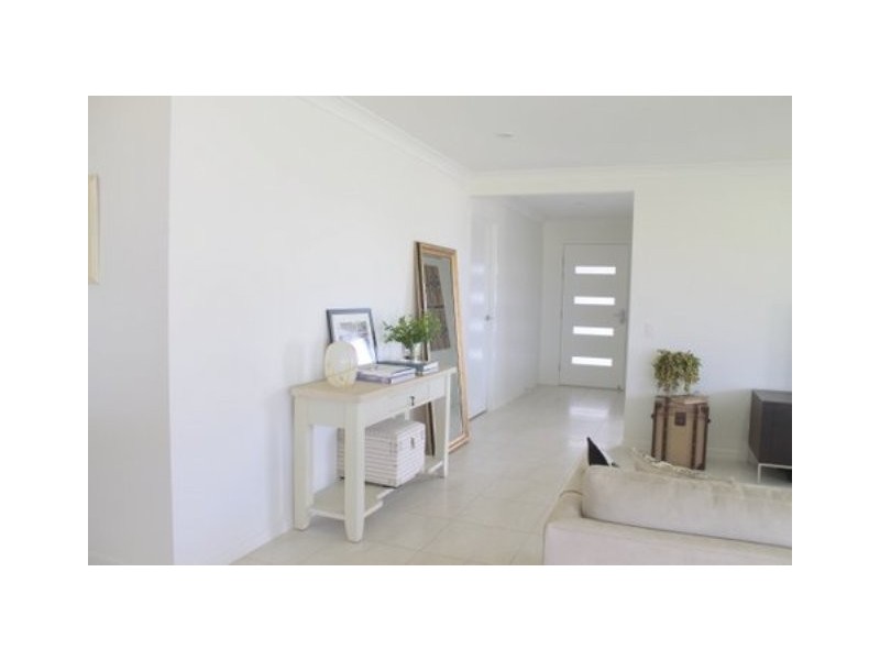 61 Canterbury Road, Emerald QLD 4720