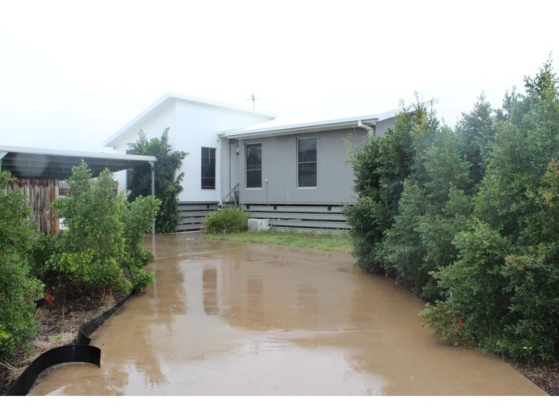 10 Lilly Close, Emerald QLD 4720