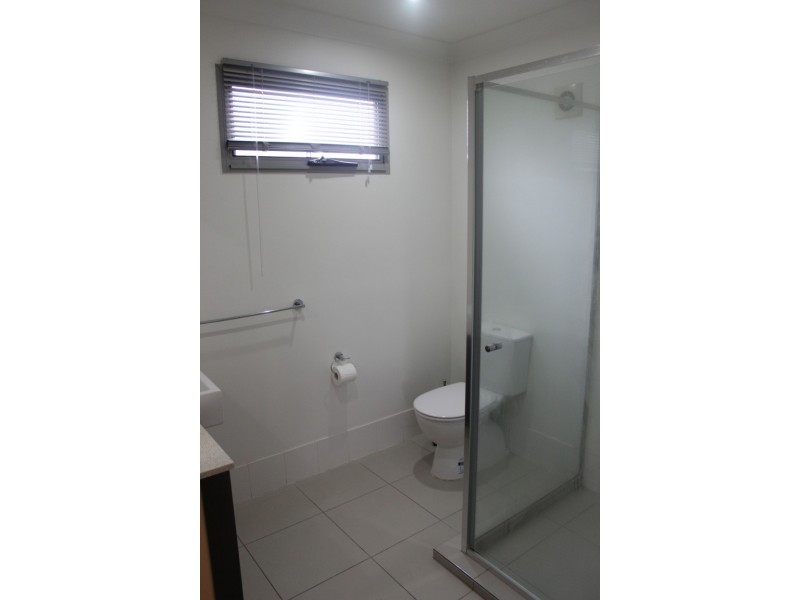 10 Lilly Close, Emerald QLD 4720