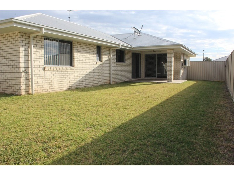 15 Longford Street, Emerald QLD 4720