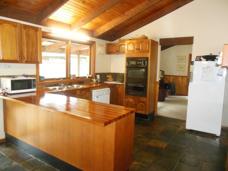 79 Hospital Rd, Emerald QLD 4720