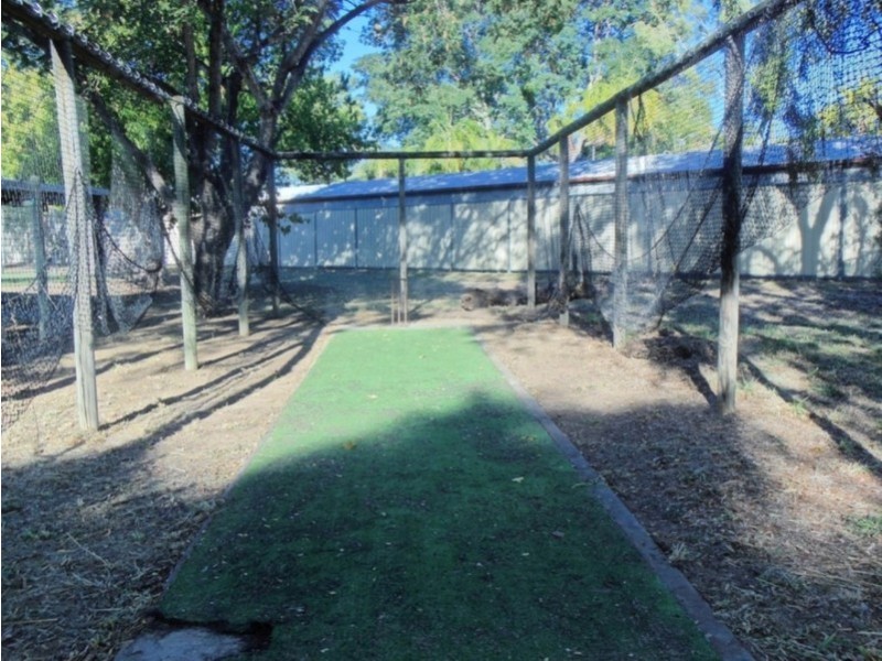 79 Hospital Rd, Emerald QLD 4720