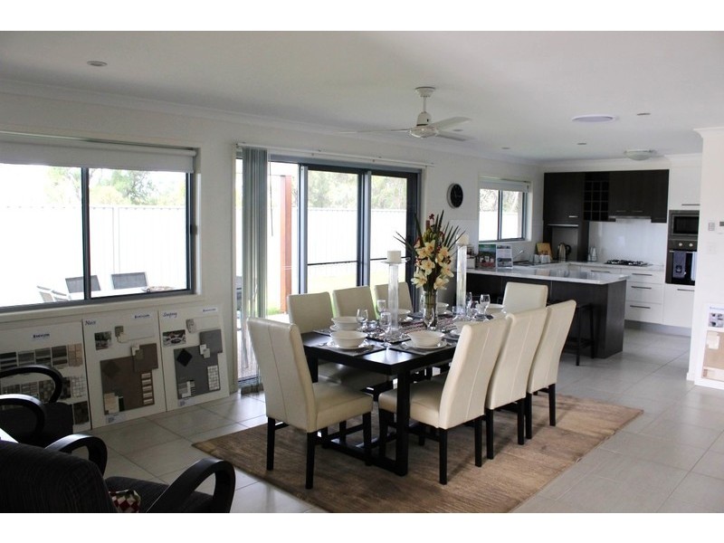 174 Opal Street, Emerald QLD 4720