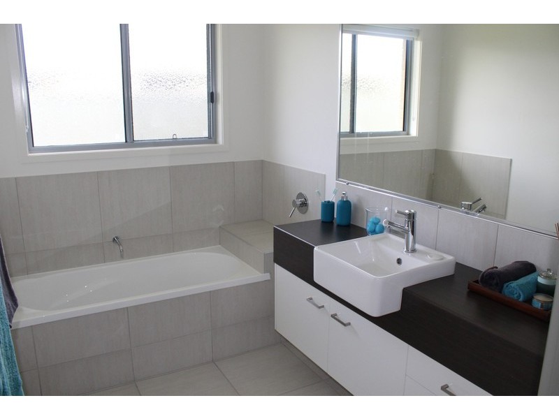 174 Opal Street, Emerald QLD 4720