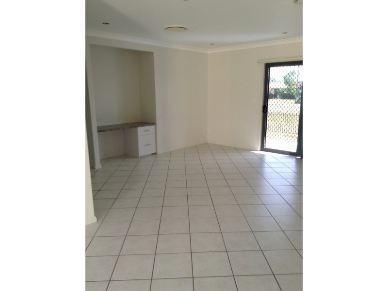 2/2 Burn St, Capella QLD 4723