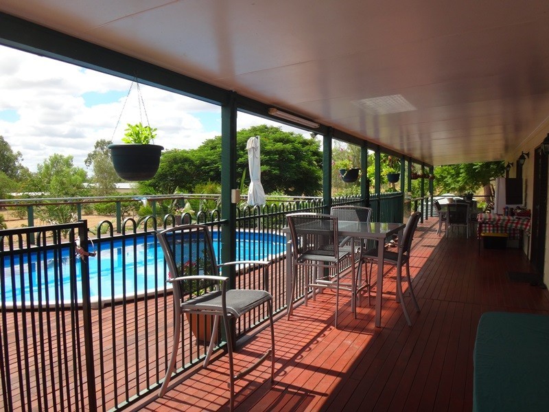 12 Easton Street, Capella QLD 4723