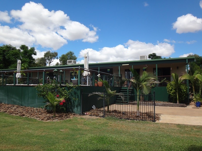 12 Easton Street, Capella QLD 4723