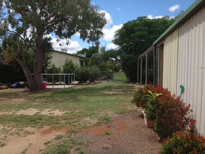 12 Easton Street, Capella QLD 4723