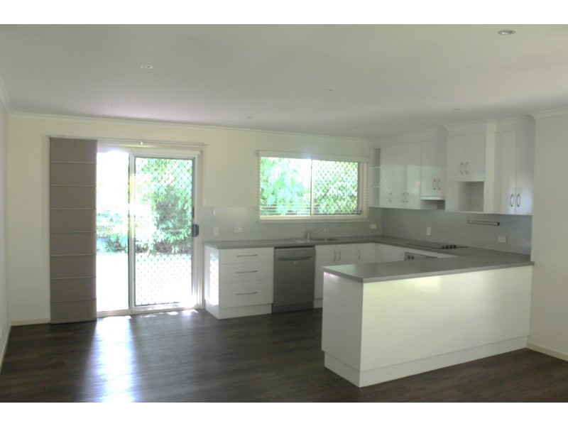 14 Rivoli Place, Emerald QLD 4720