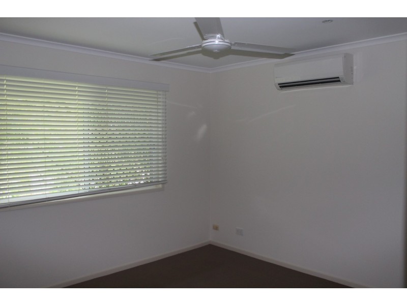 14 Rivoli Place, Emerald QLD 4720