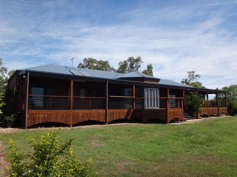 11 Eddy Street, Capella QLD 4723