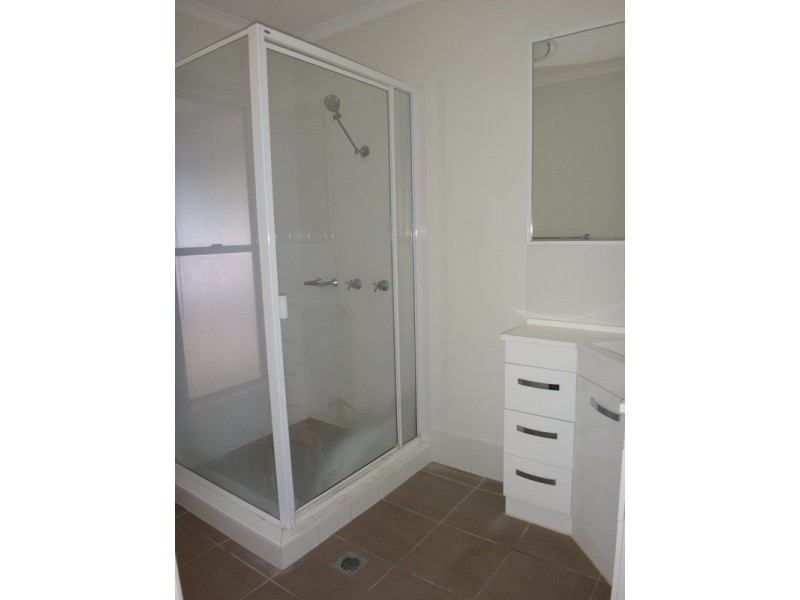 17 Morse Street, Emerald QLD 4720