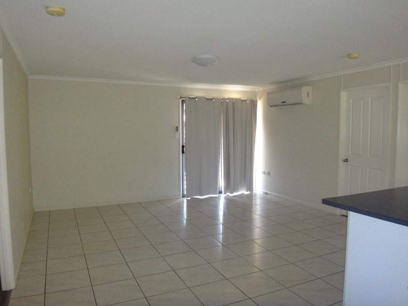 8 Retro Street, Capella QLD 4723