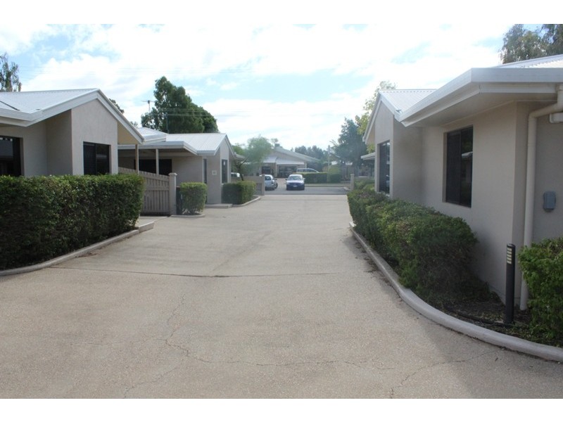 9/14 Esmond Street, Emerald QLD 4720