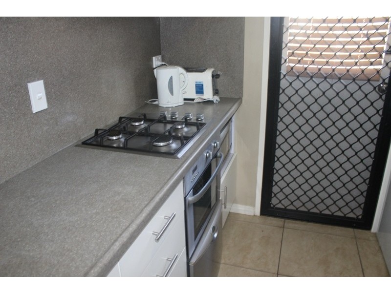 9/14 Esmond Street, Emerald QLD 4720