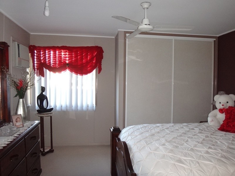 71 Retro Street, Emerald QLD 4720