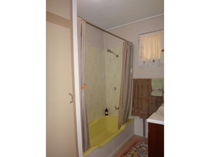 71 Retro Street, Emerald QLD 4720