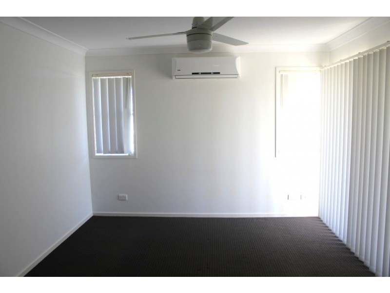 10 Windermere Street, Emerald QLD 4720