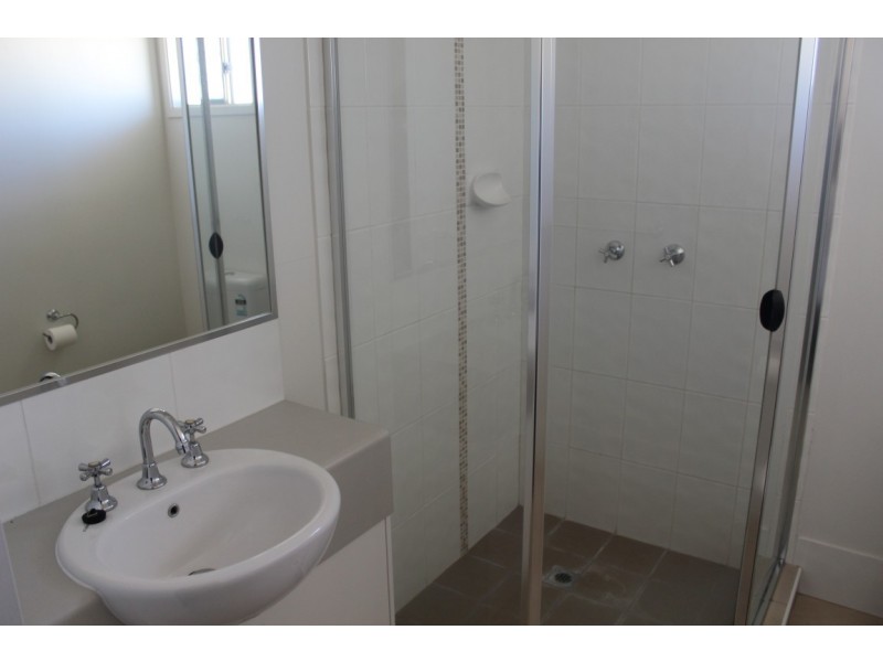 10 Windermere Street, Emerald QLD 4720