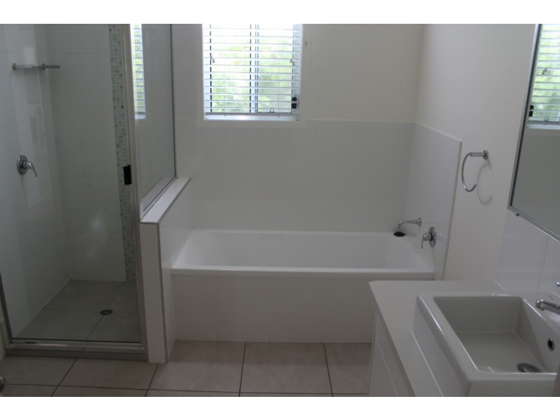 4/55a Gray Street, Emerald QLD 4720