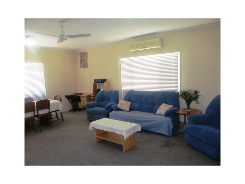 3 Hereford Place, Emerald QLD 4720