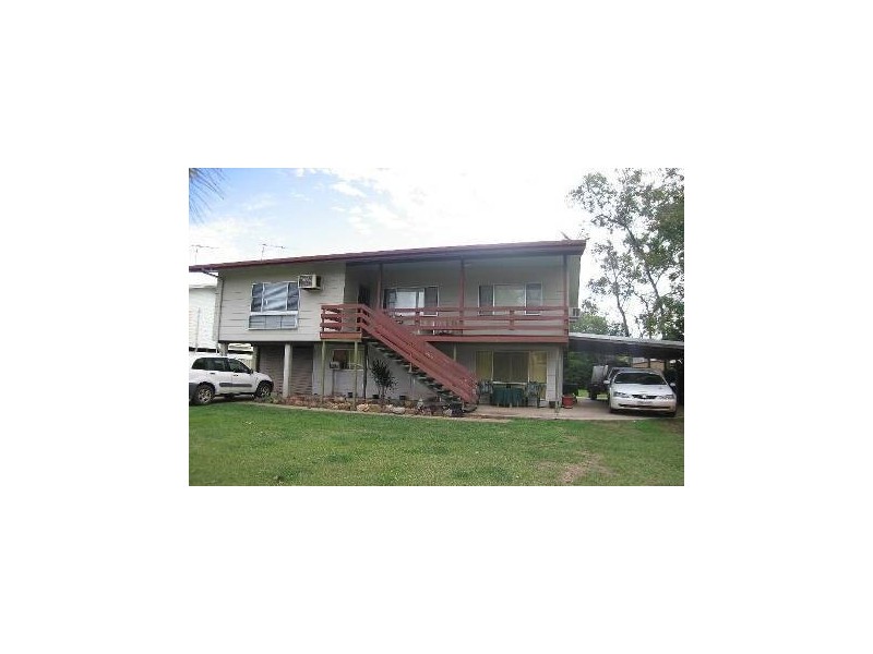 3 Hereford Place, Emerald QLD 4720