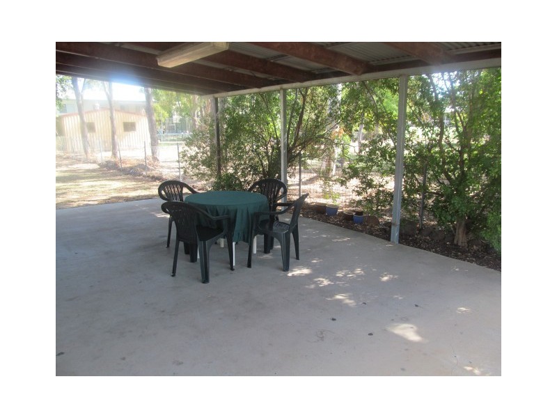 3 Hereford Place, Emerald QLD 4720