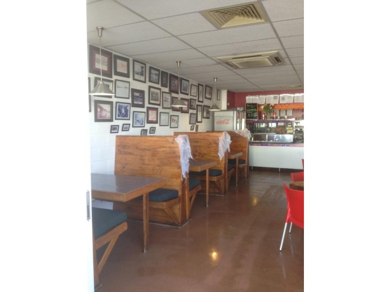 Shop 7 / 15 Anakie Street, Emerald QLD 4720