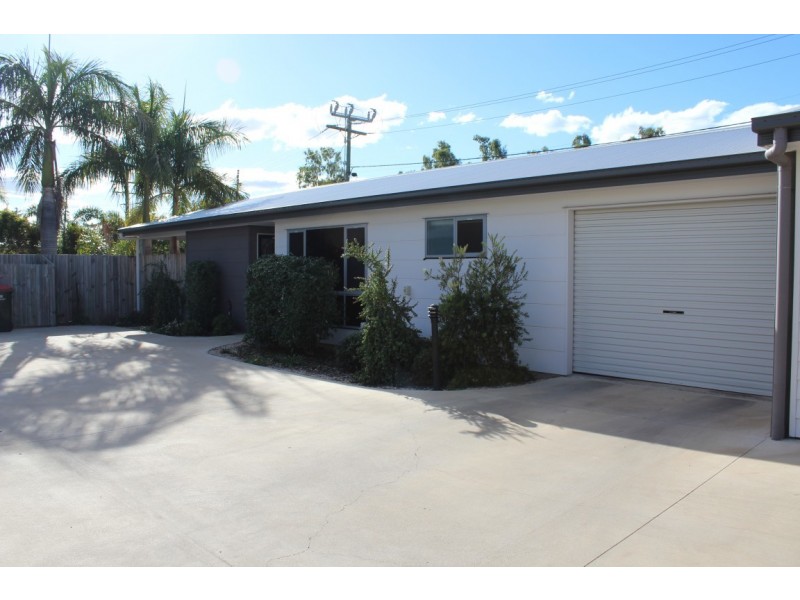 1/15-17 Roberts Street, Emerald QLD 4720