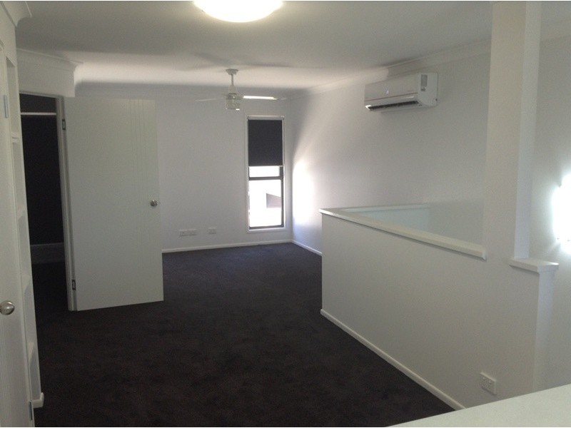 10/9 Cypress Drive, Emerald QLD 4720