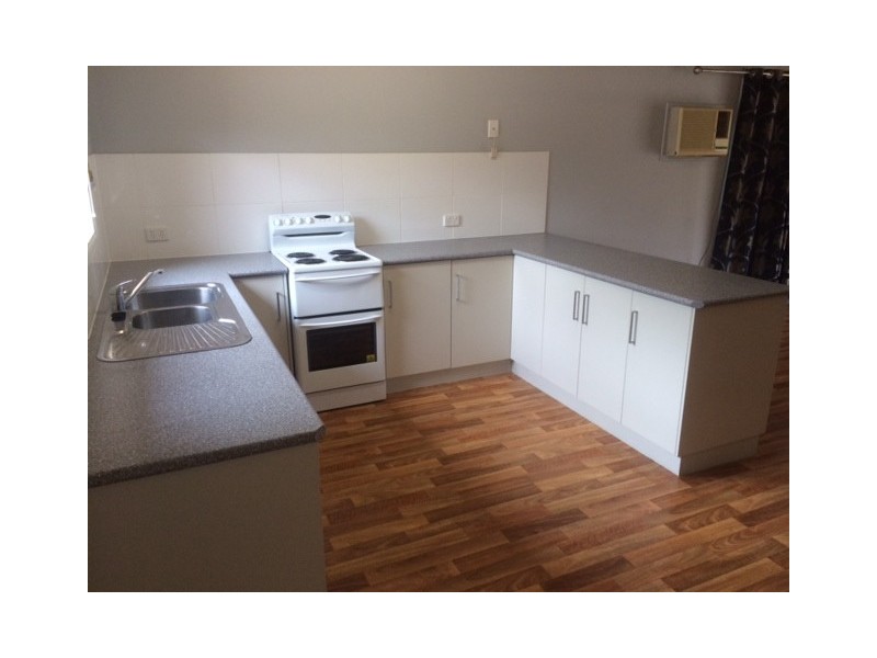 7 / 145 Egerton Street, Emerald QLD 4720
