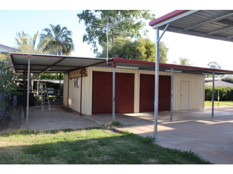 4 Campbell Street, Emerald QLD 4720