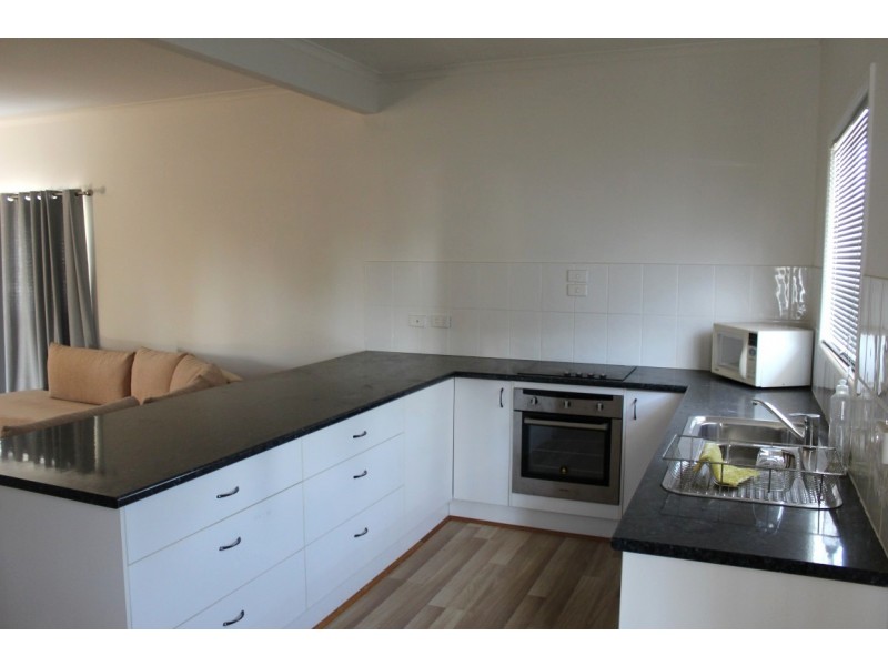 4 Campbell Street, Emerald QLD 4720