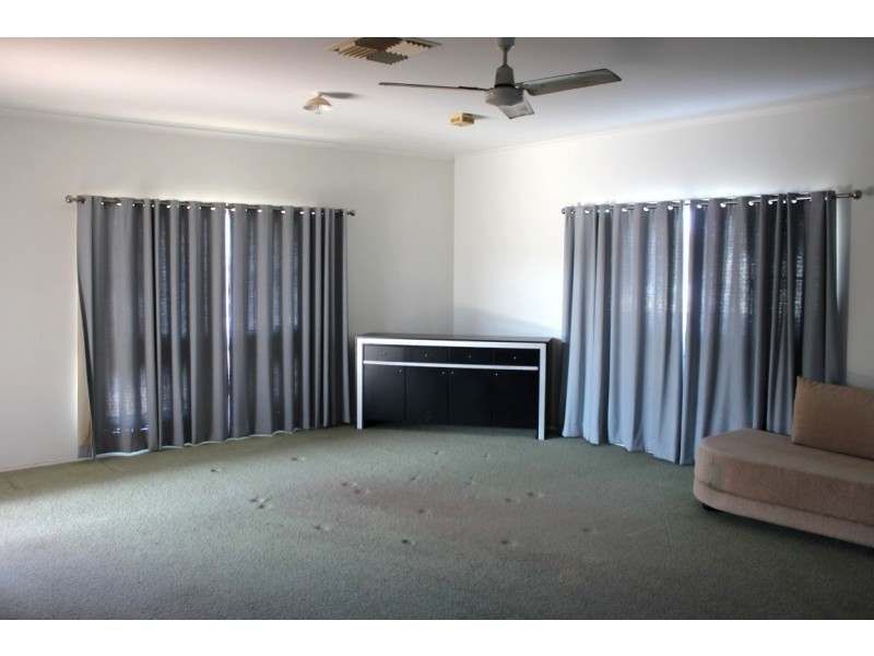 4 Campbell Street, Emerald QLD 4720