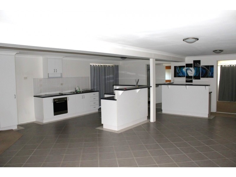 4 Campbell Street, Emerald QLD 4720