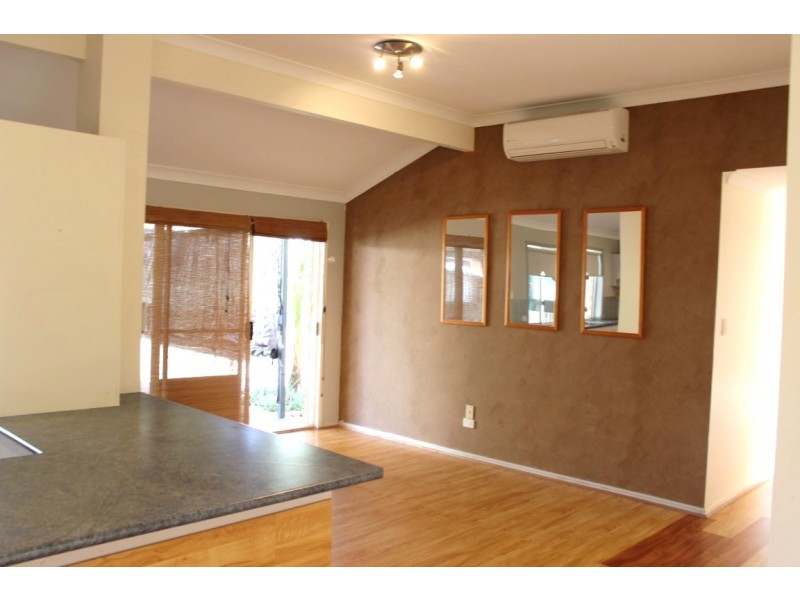4 Kurrajong Close, Emerald QLD 4720