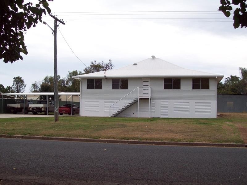 49 Dundas, Emerald QLD 4720