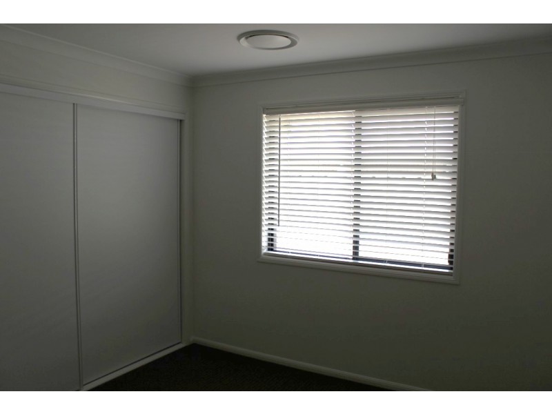 9 Thornton Street, Emerald QLD 4720