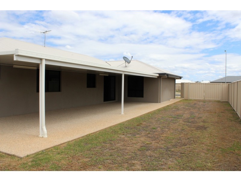 9 Thornton Street, Emerald QLD 4720