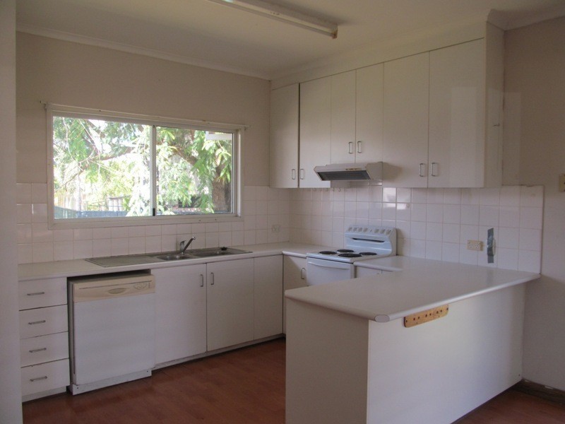 90 Moody Street, Emerald QLD 4720