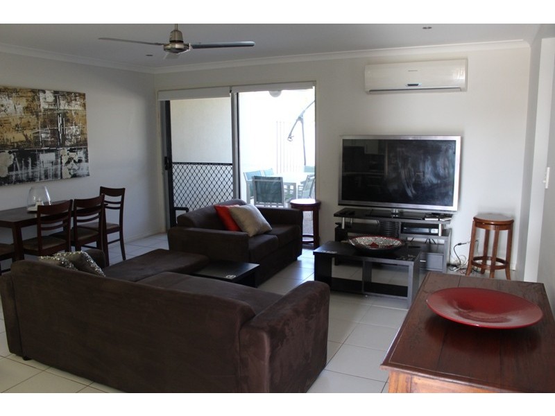 2/27 Blue Gum Dr, Emerald QLD 4720