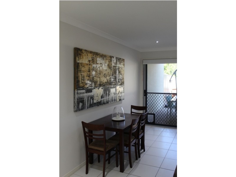 2/27 Blue Gum Dr, Emerald QLD 4720