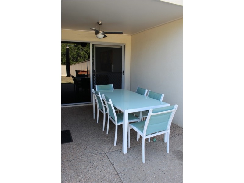 2/27 Blue Gum Dr, Emerald QLD 4720