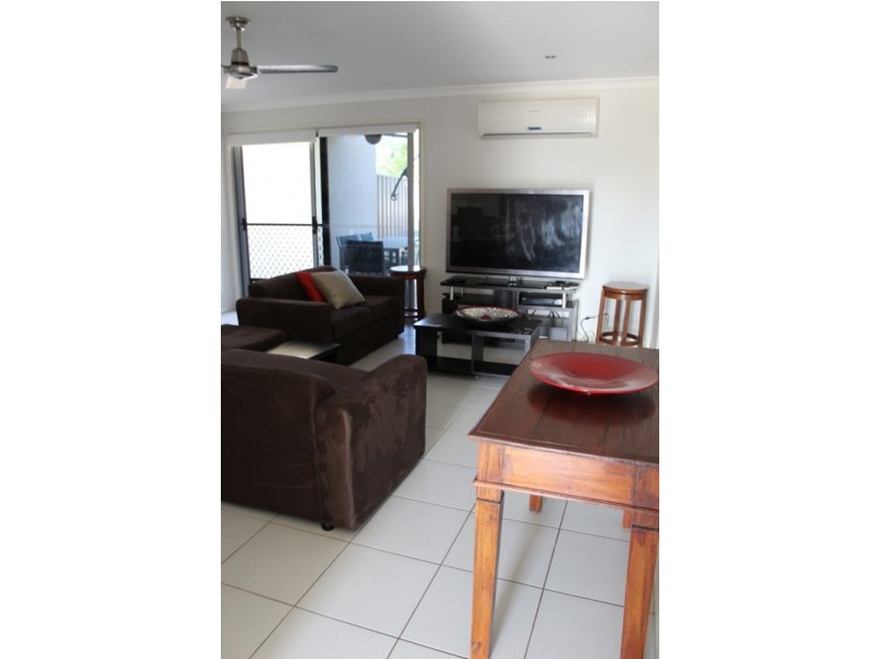 2/27 Blue Gum Dr, Emerald QLD 4720